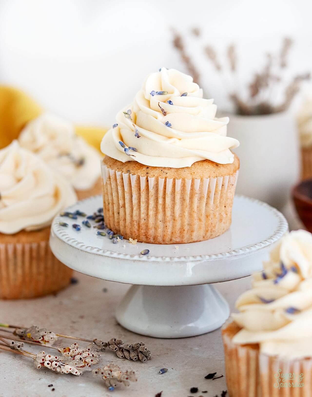 london fog cupcakes with earl grey buttercream