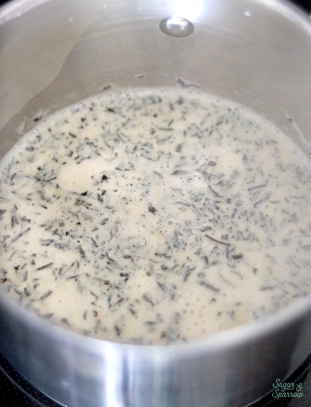 steep earl grey tea in milk