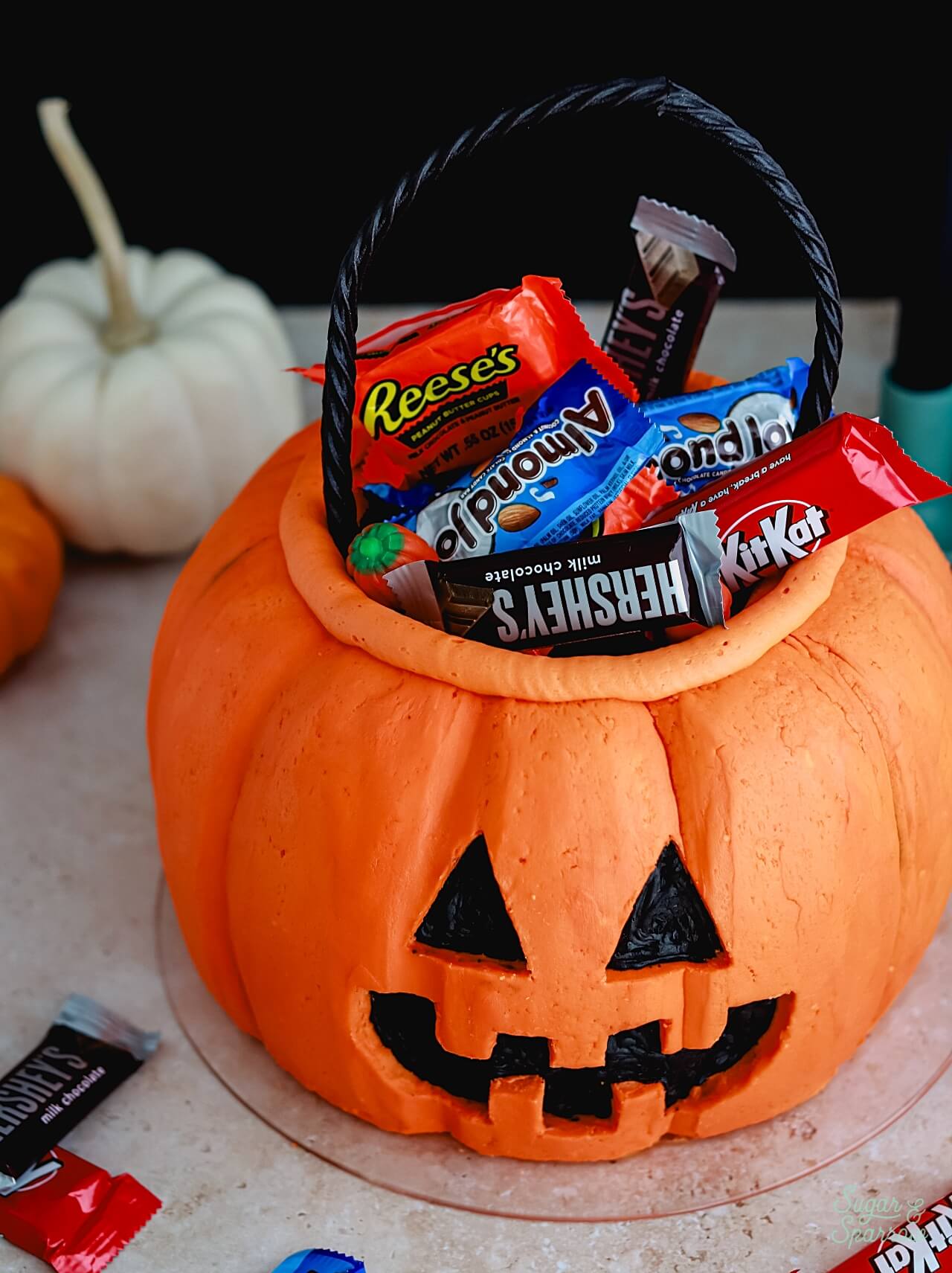 jack o lantern candy bucket cake tutorial