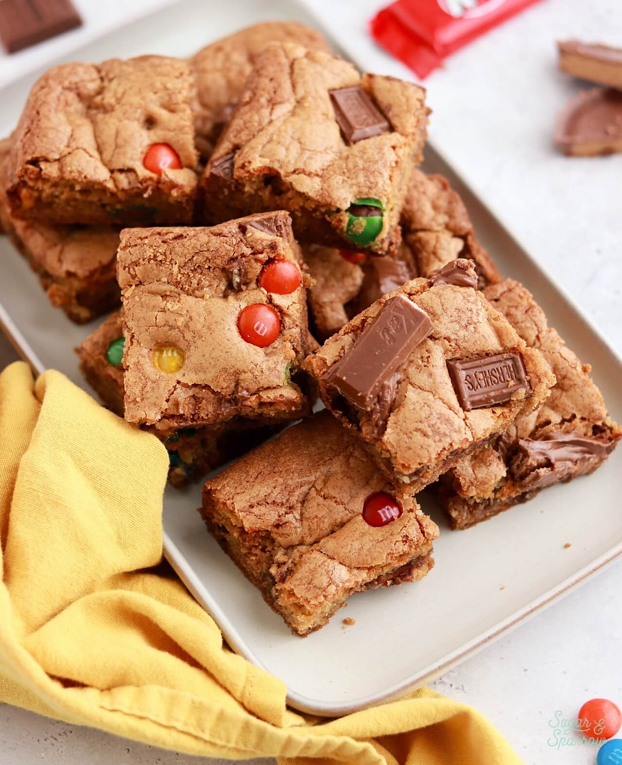 halloween candy cookie bars recipe