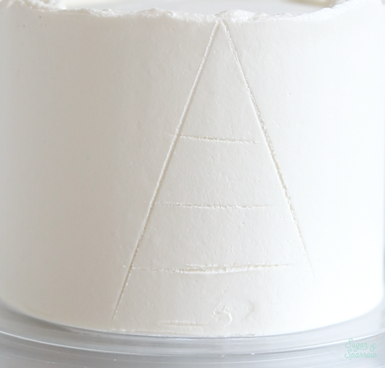 outline for christmas tree cake