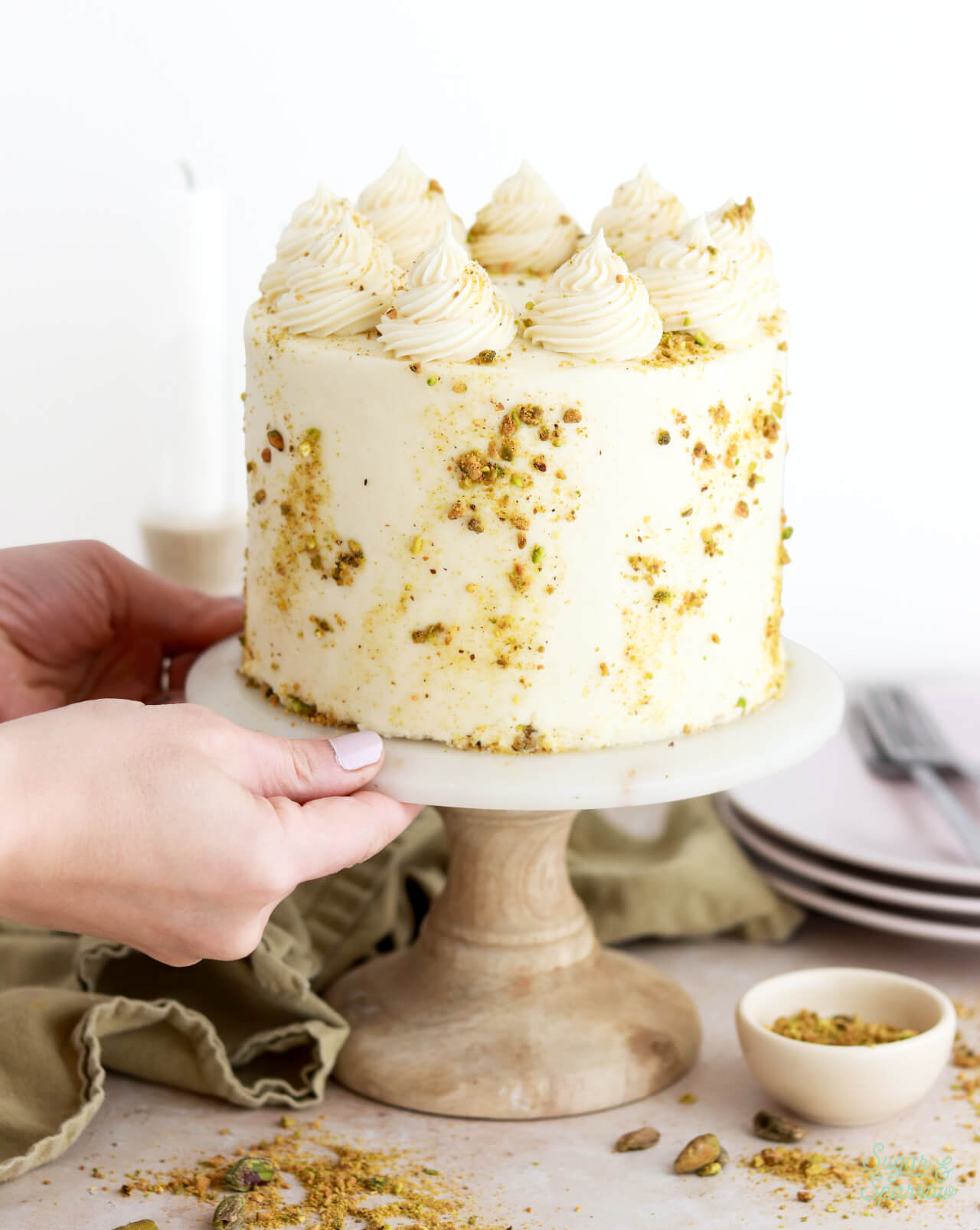 pistachio cake with cream cheese buttercream