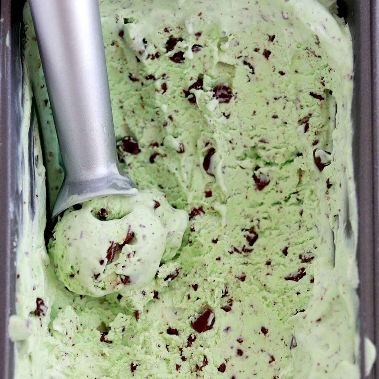 no churn mint chocolate chip ice cream recipe