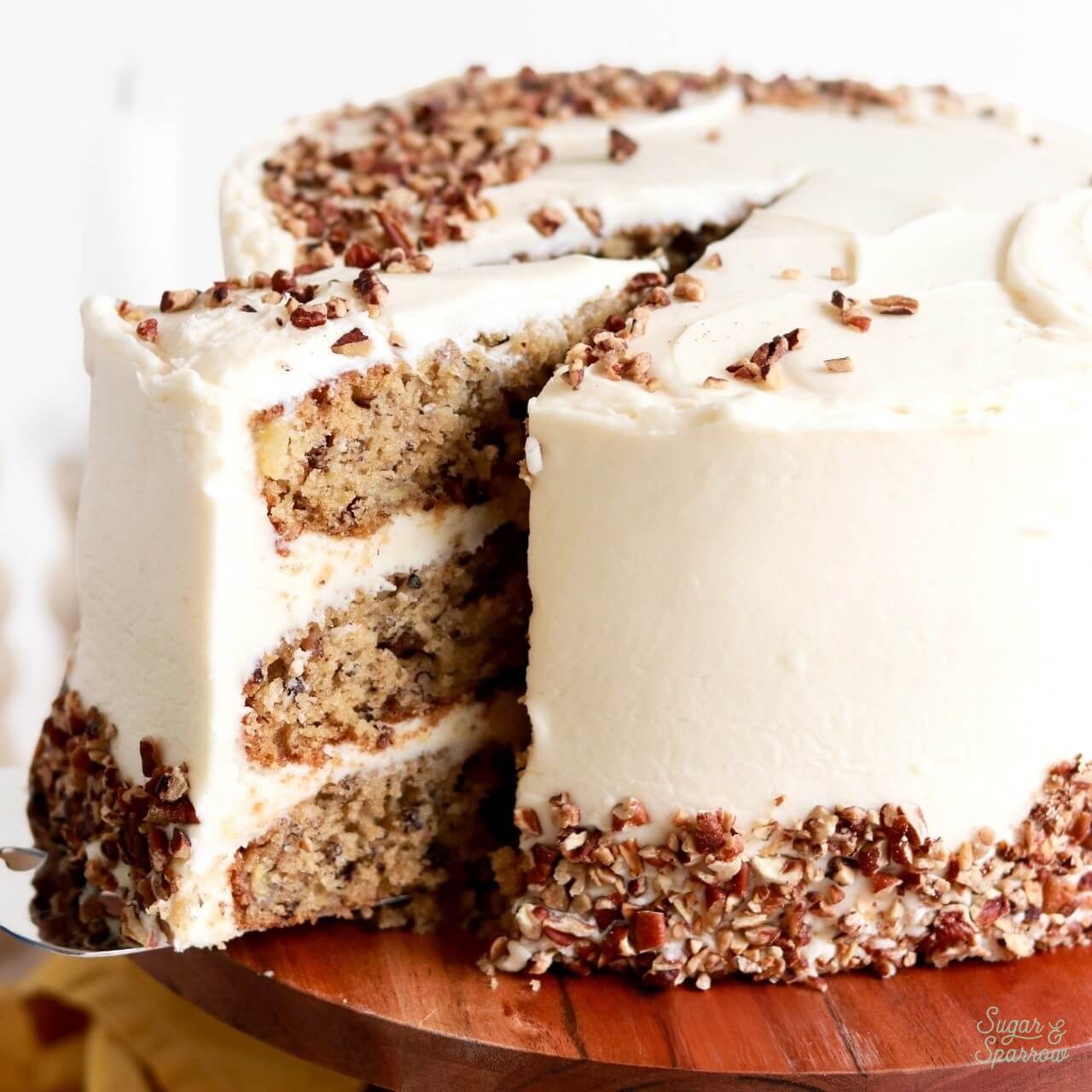 hummingbird cake recipe by sugar and sparrow