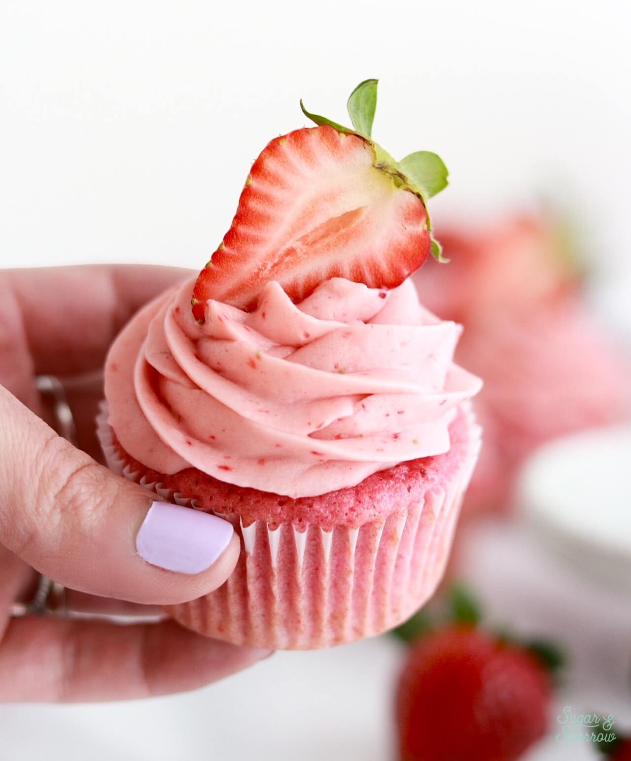 strawberry cupcakes with strawberry frosting recipe
