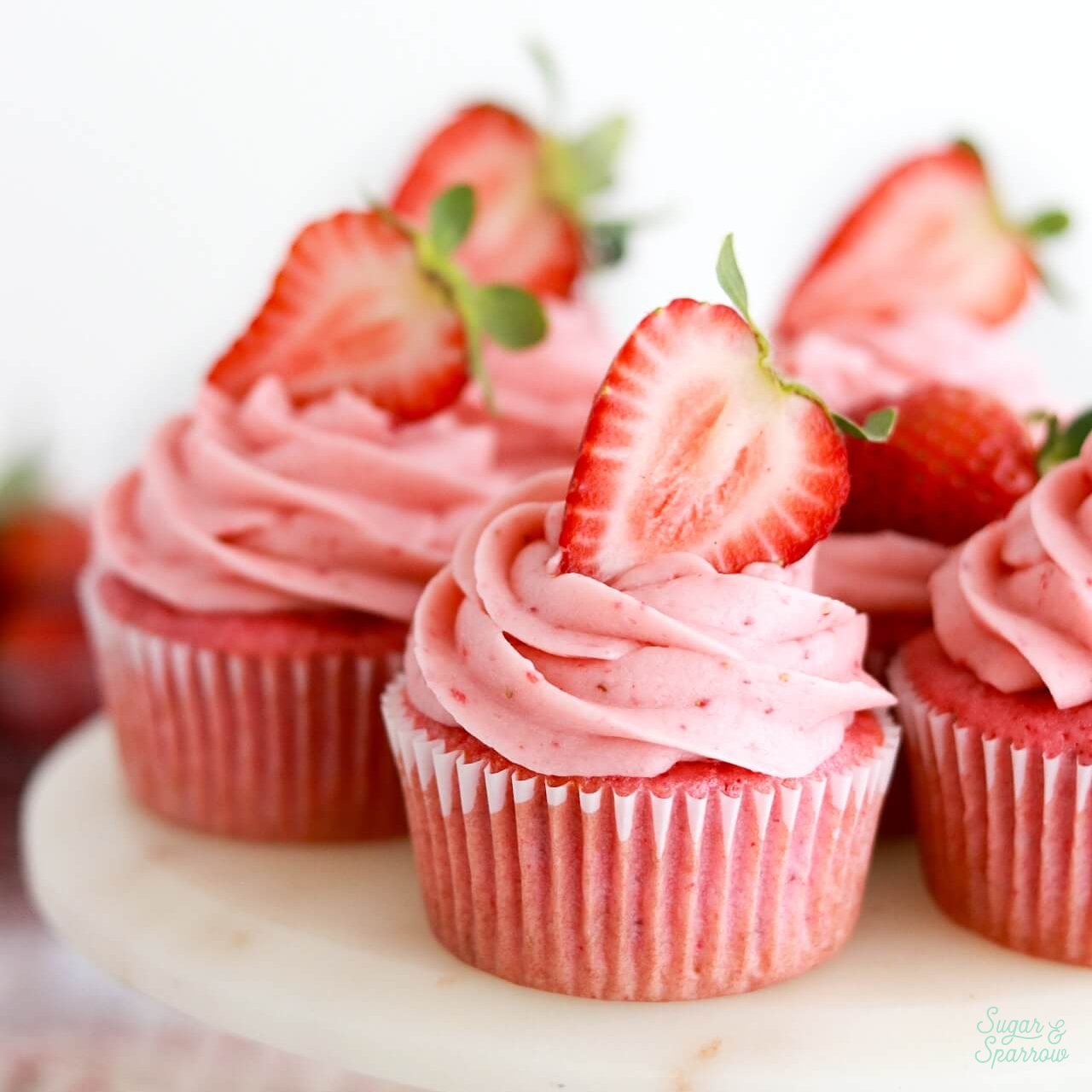 strawberry cupcakes recipe with strawberry frosting