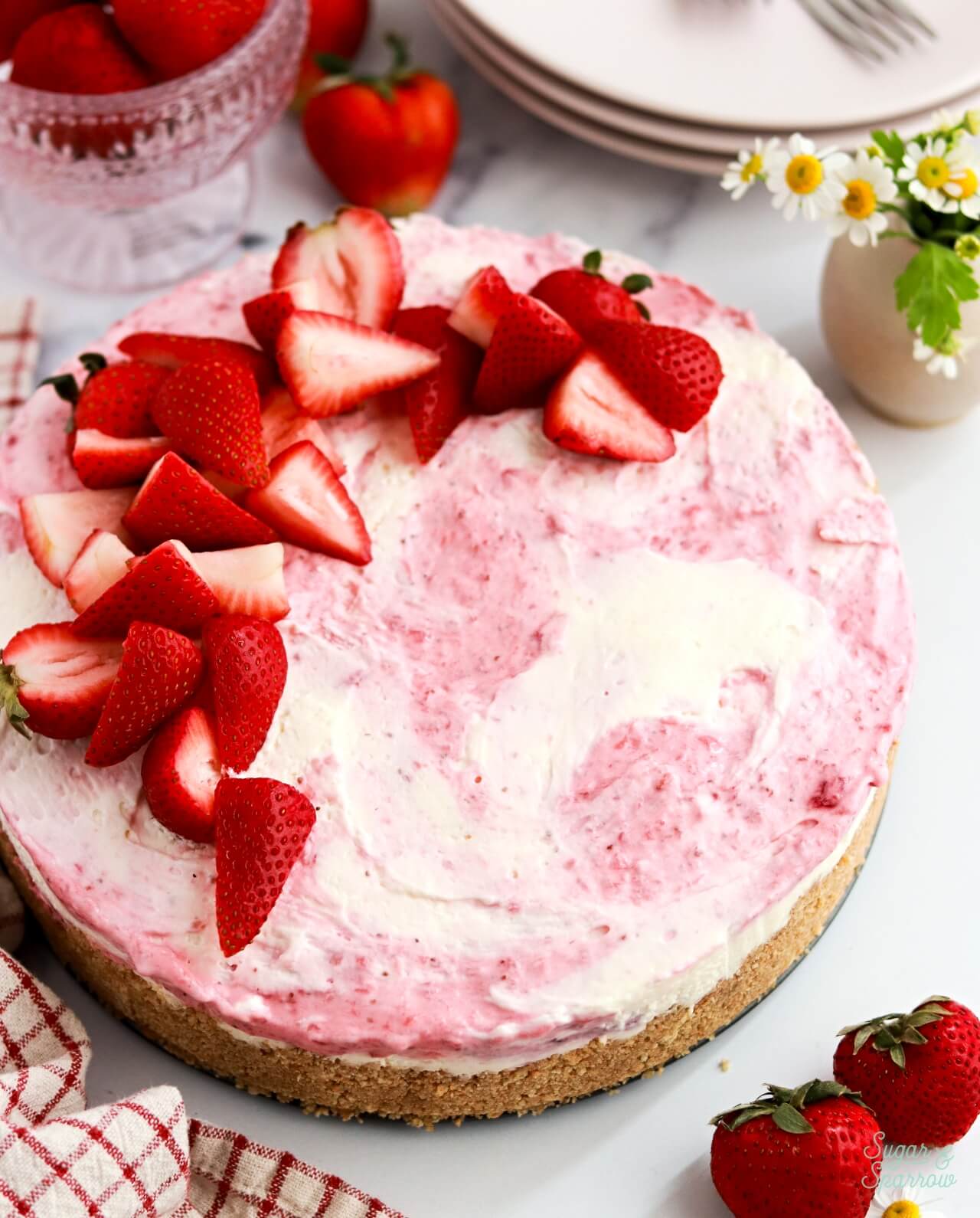strawberry marbled no-bake cheesecake recipe
