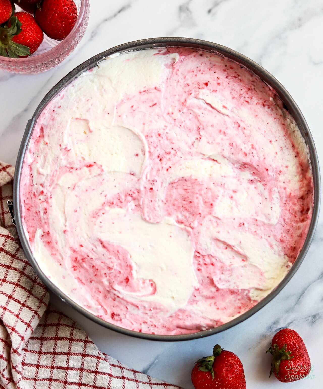 marbled strawberry cheesecake recipe