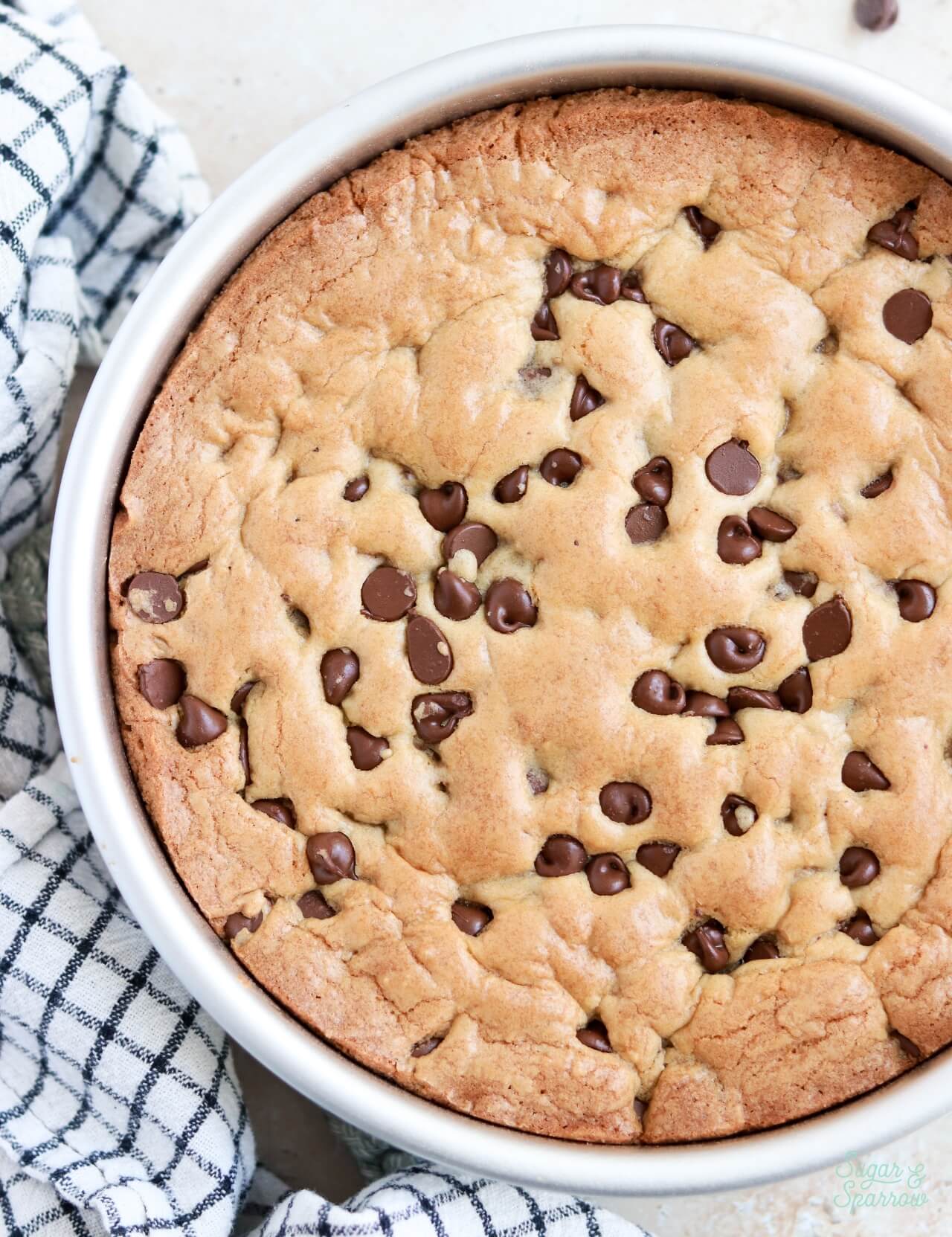 9 inch round chocolate chip cookie cake