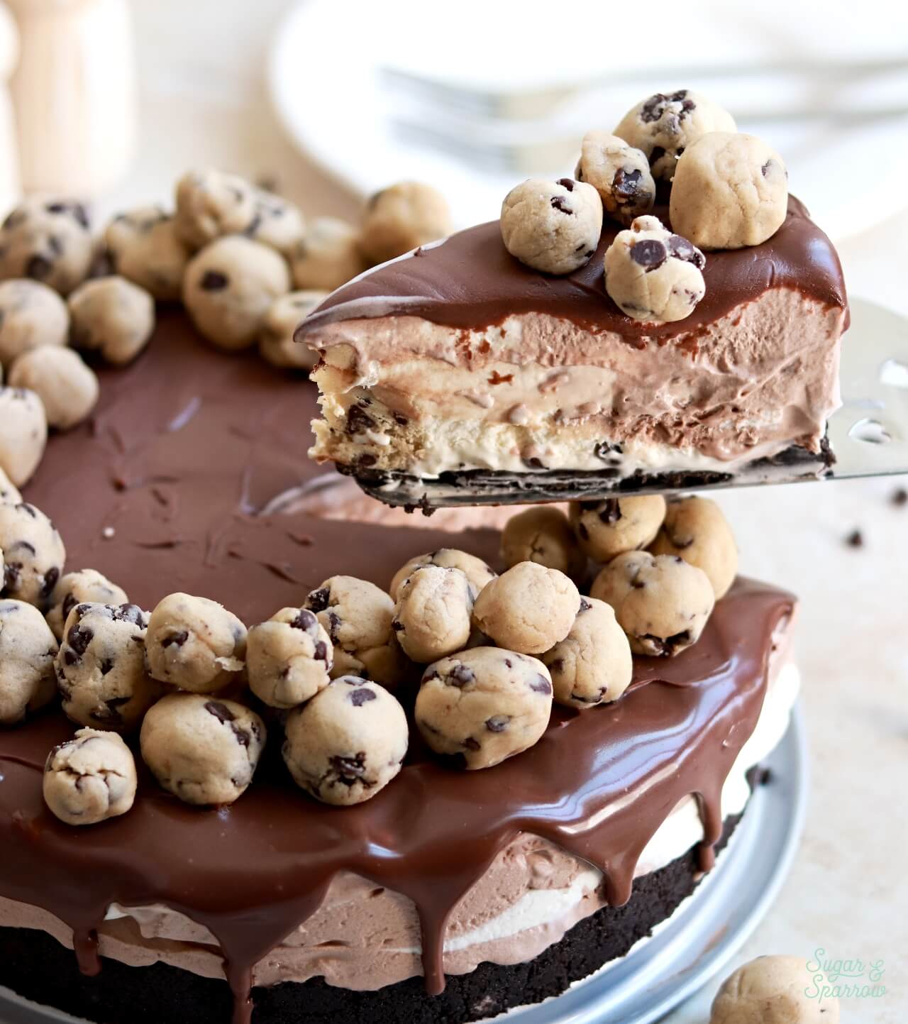 chocolate chip cookie dough ice cream cake recipe with no-churn ice cream