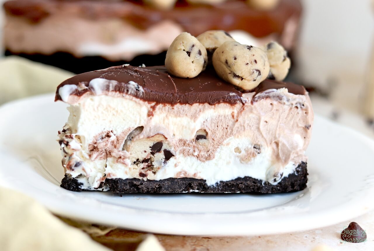 Oreo cookie crust for ice cream cakes and no-bake cheesecakes