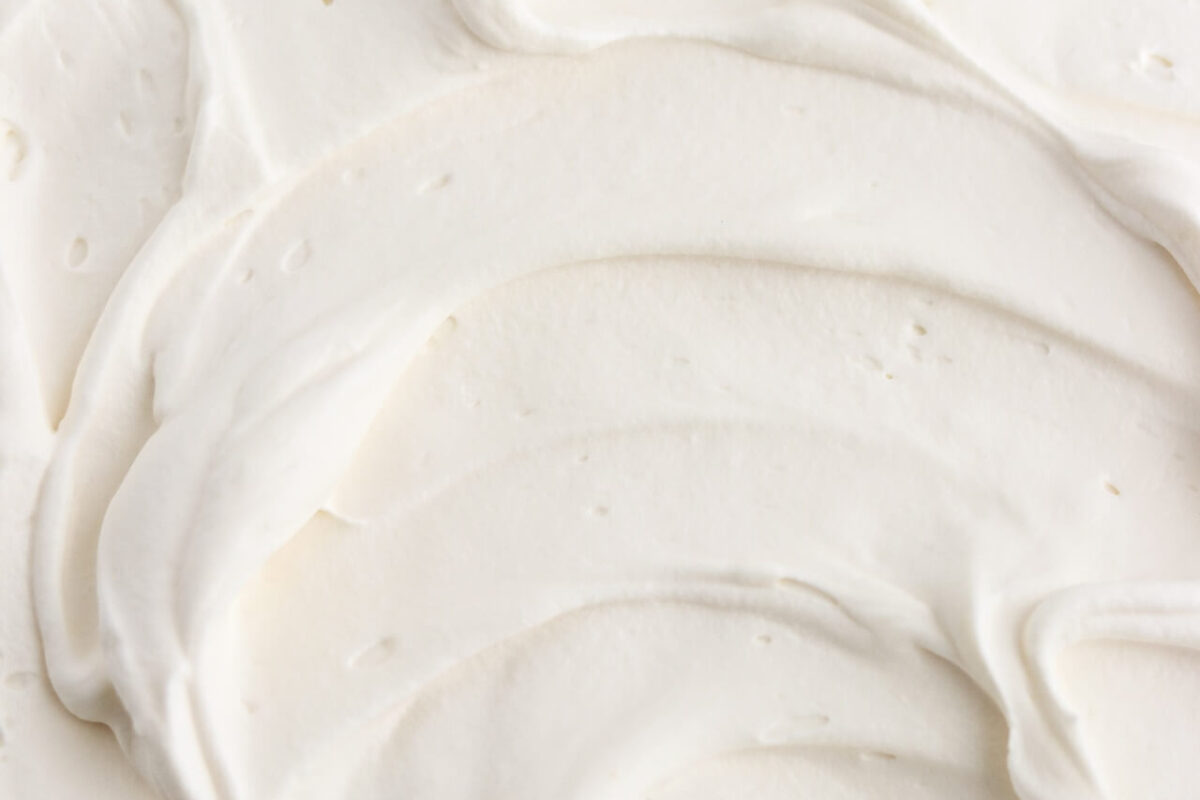 whipped cream frosting with cream cheese