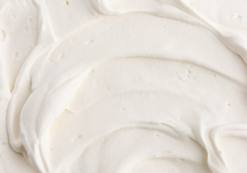 whipped cream frosting with cream cheese