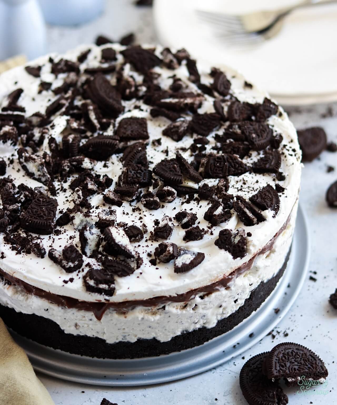 no-churn cookies and cream ice cream cake recipe