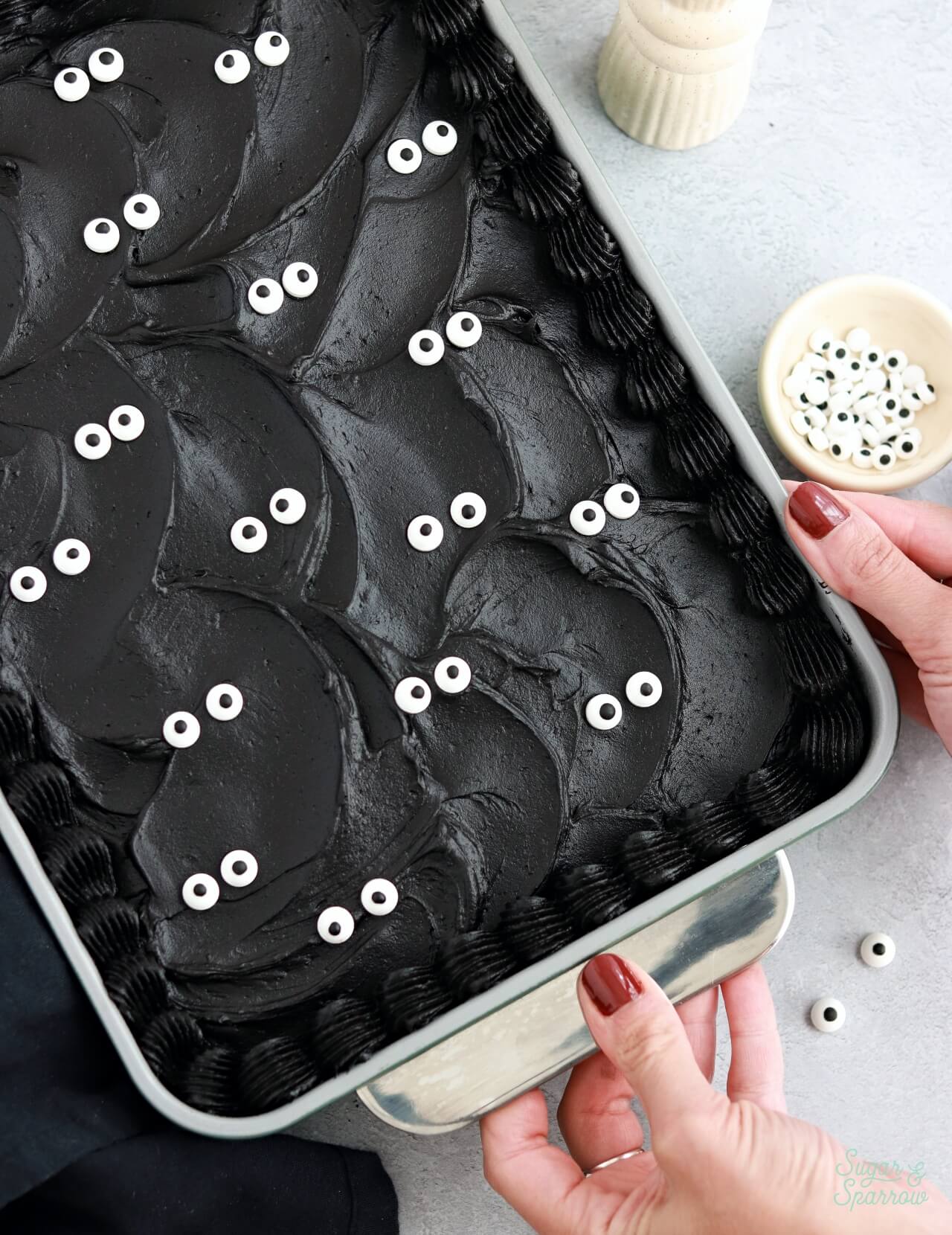 how to make black frosting without food coloring