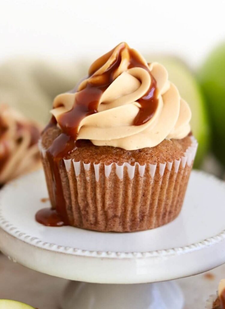apple cupcakes with salted caramel buttercream and salted caramel topping