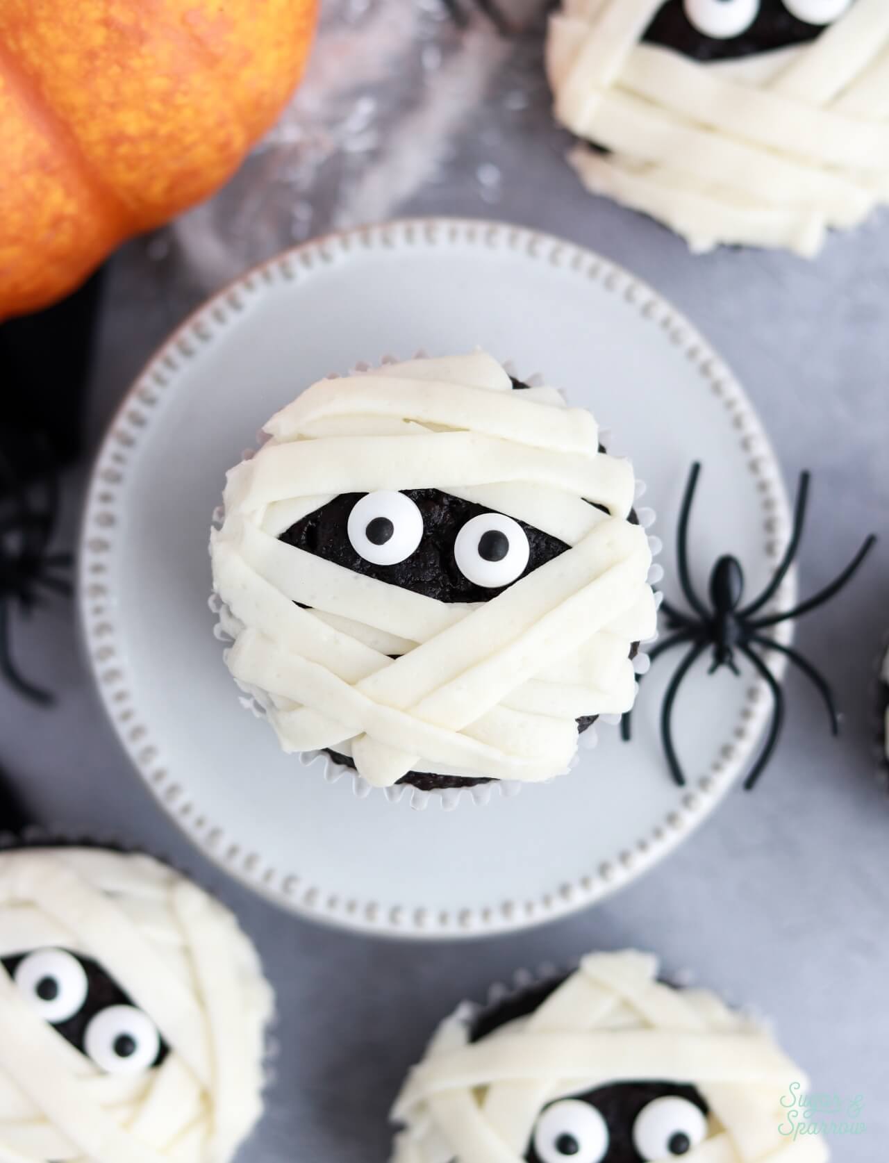 halloween mummy cupcakes recipe